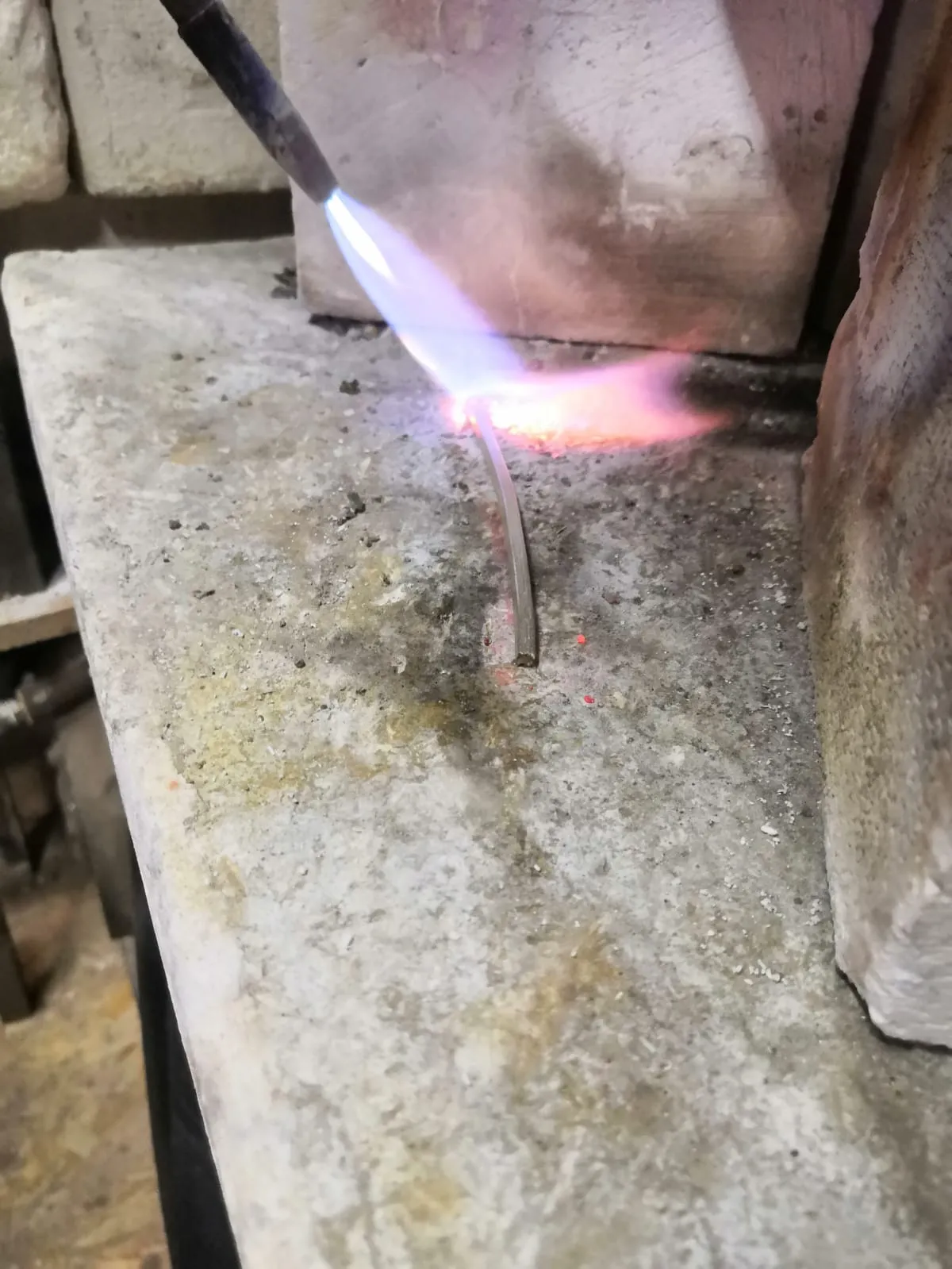 The workshop – hands at work