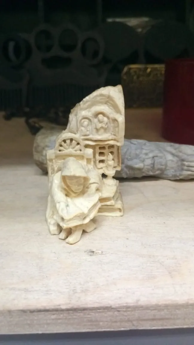 Mammoth-tusk figurine, side view