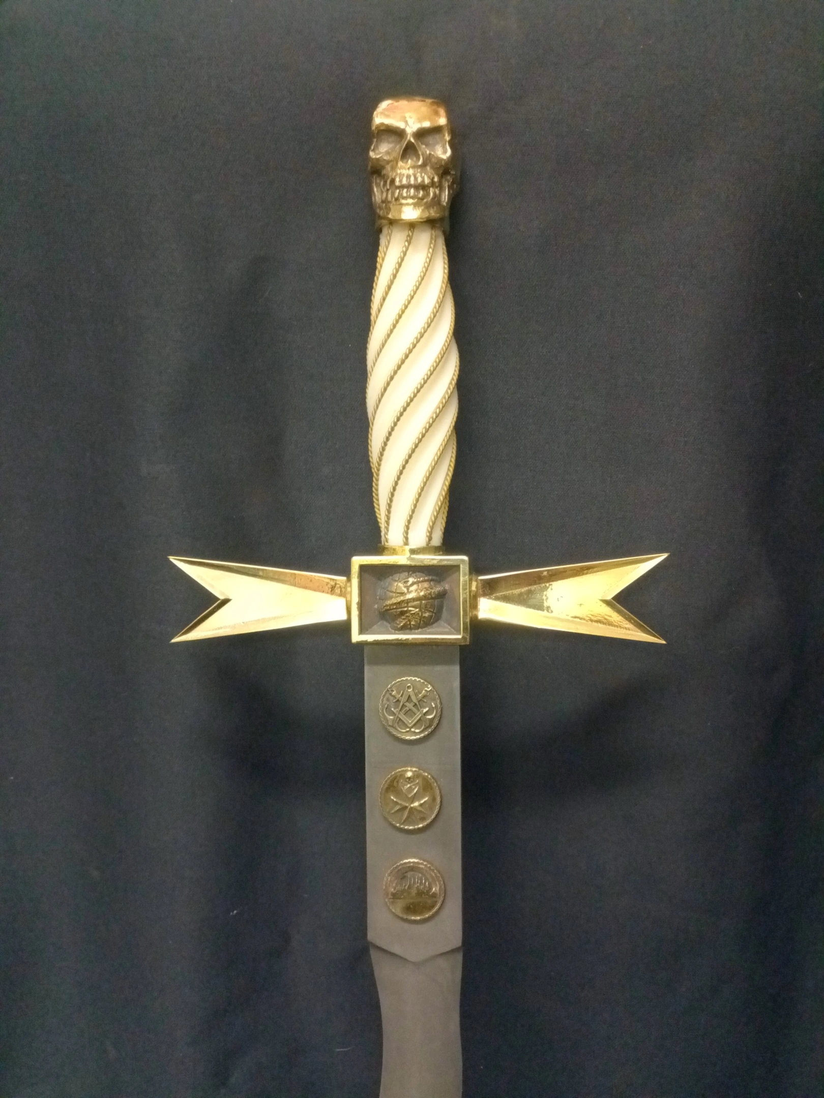 Sword of the Grand Lodge of Russia, full view